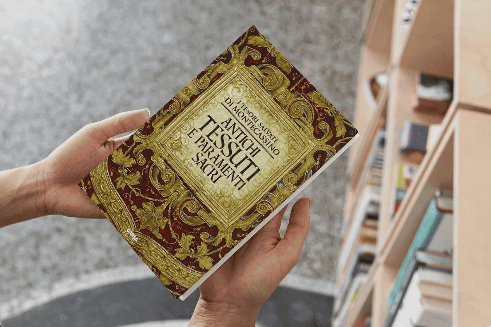 Antichi tessuti e paramenti sacri – i tesori salvati di Montecassinopng